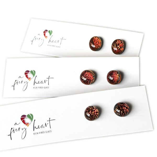 Dichro | Rust stud earrings