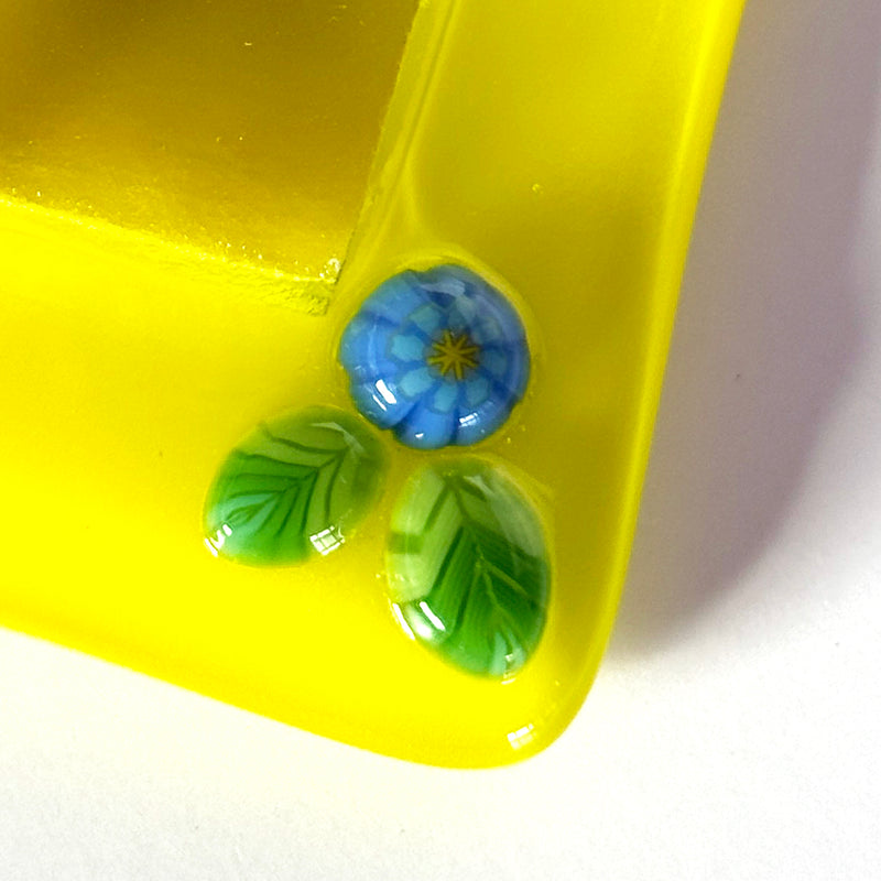 Tiny magnetic vase | Yellow