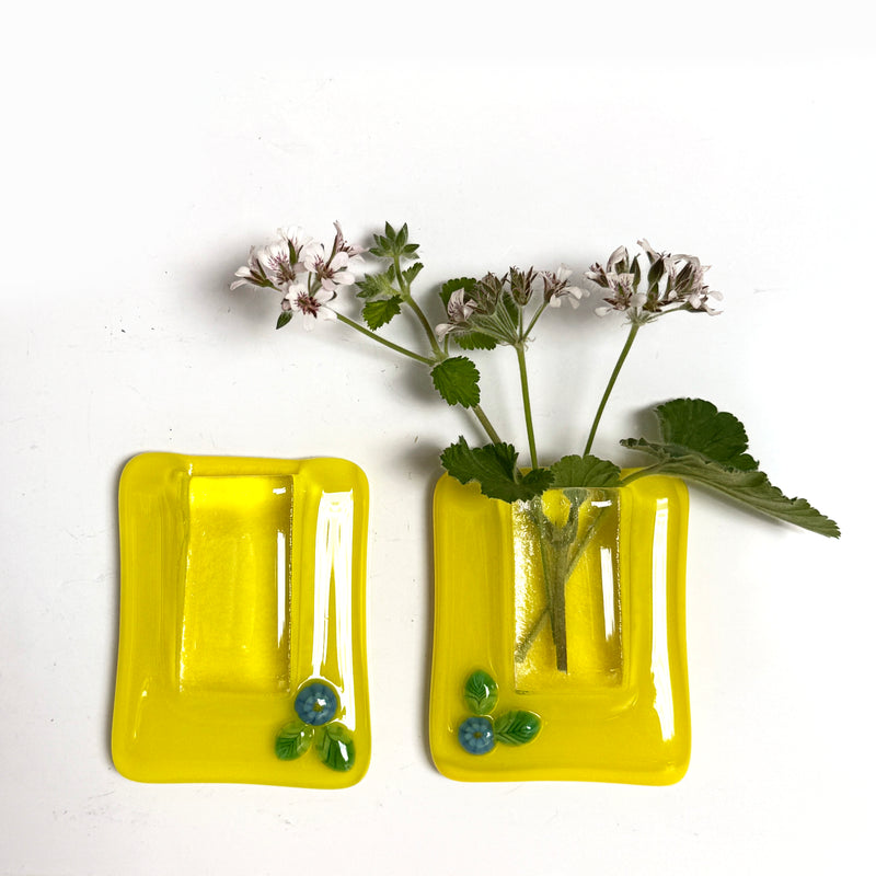 Tiny magnetic vase | Yellow