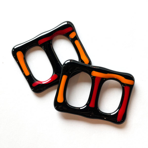 Scarf holder + Shirt Buckle | Abstract black