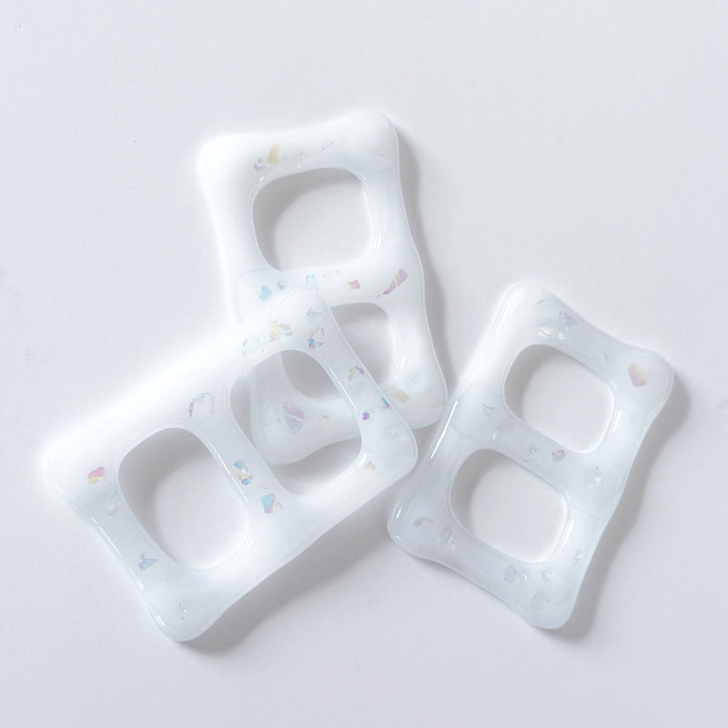 Scarf holder + Shirt Buckle | White