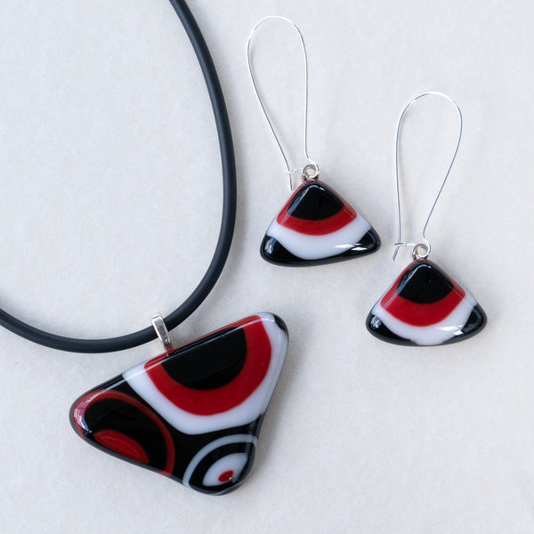 Black Red White | Drop earrings - Triangular 2
