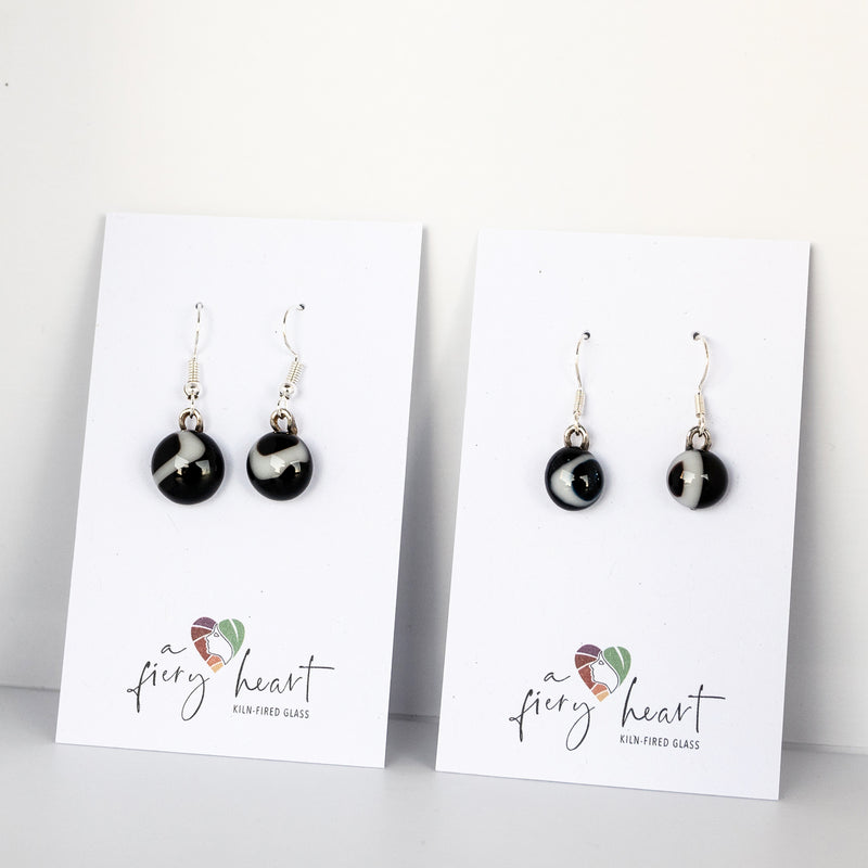 Black & White | Danglers - small