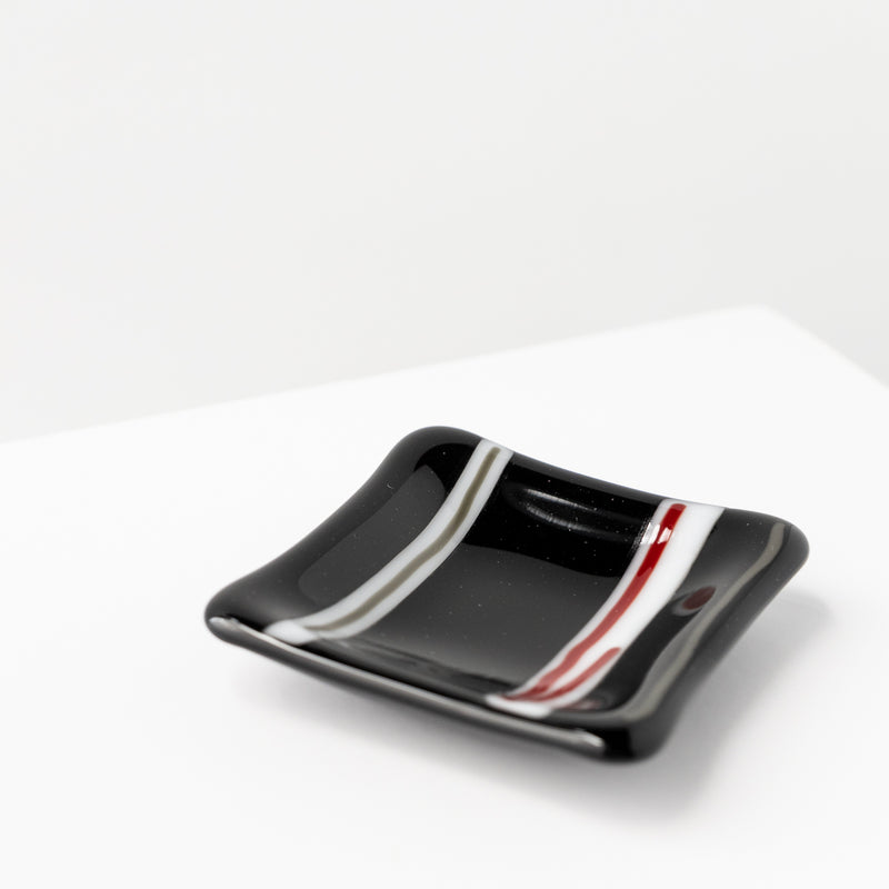 Trinket or condiment dish | Stripes on black