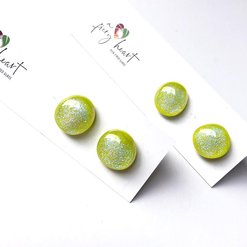 Dichro | Lime green shimmer - Stud earrings
